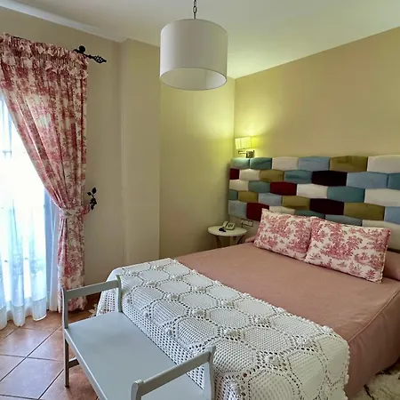 El Curro Hotel 4*