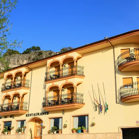 Hotel El Curro Burunchel
